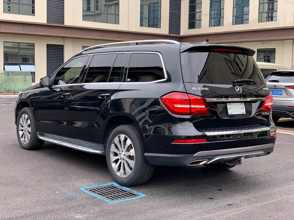 Mercedes-Benz GLS 2017 — фото 4