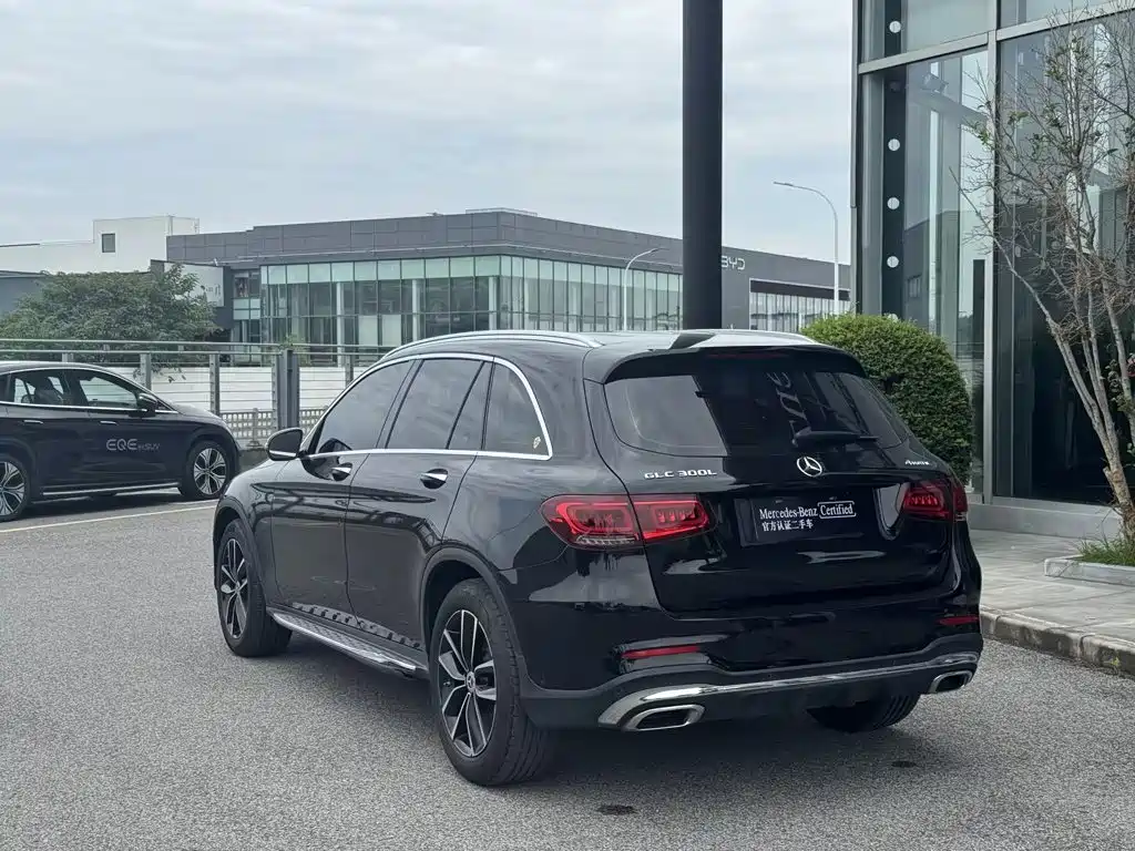 Mercedes-Benz GLC 2022 — фото 16