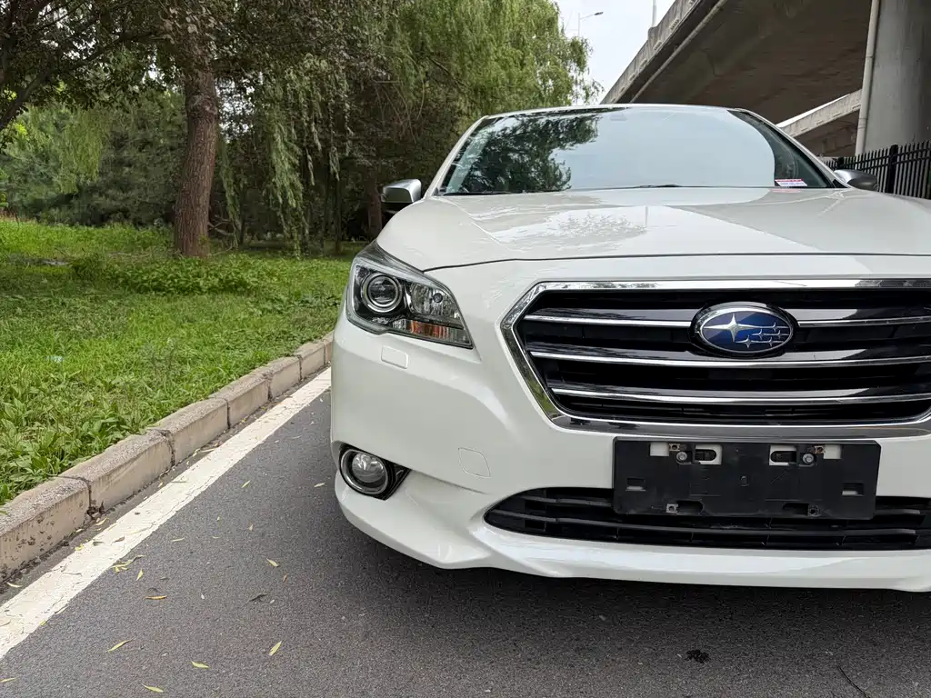 Subaru Legacy 2016 — фото 14