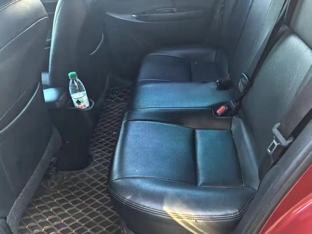 Toyota Yaris L 2020