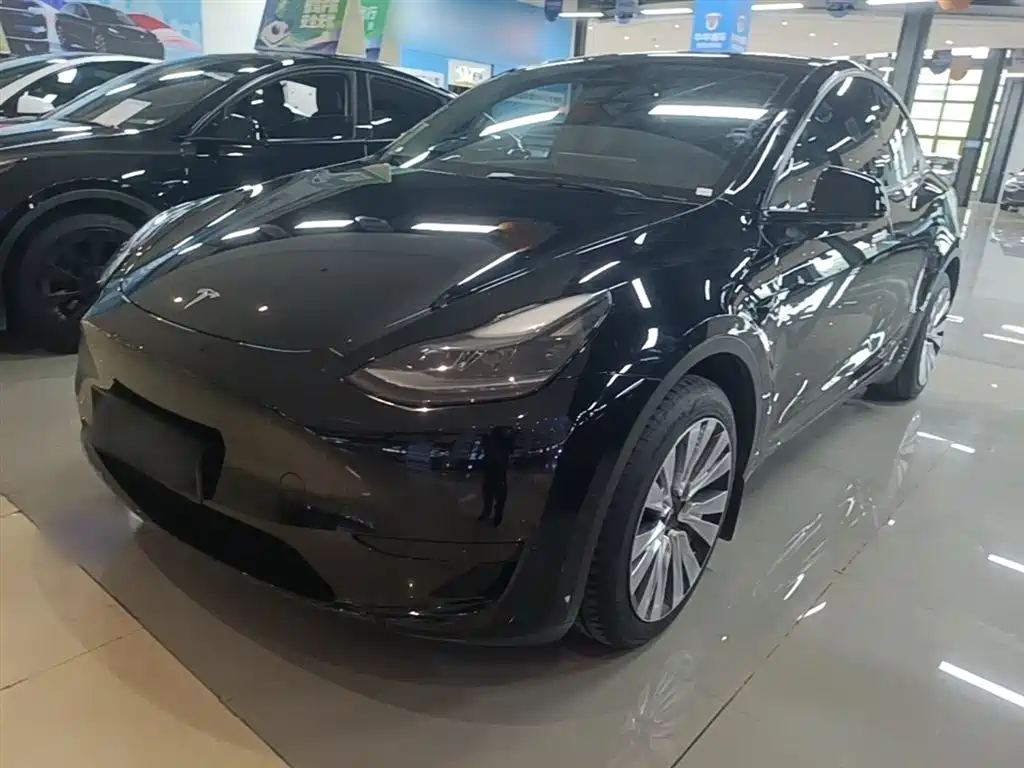 Tesla Model Y 2022 — фото 1