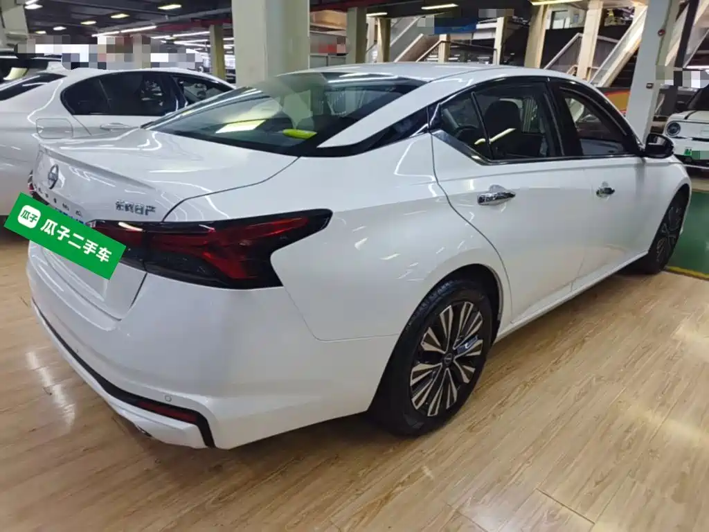 Nissan Teana 2024
