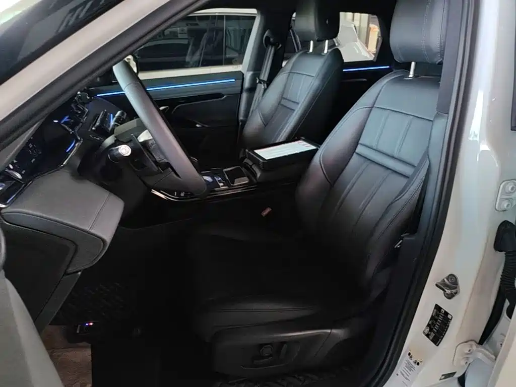 Land Rover Range Rover Evoque 2021 — фото 15