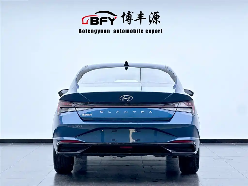 Hyundai Elantra 2023