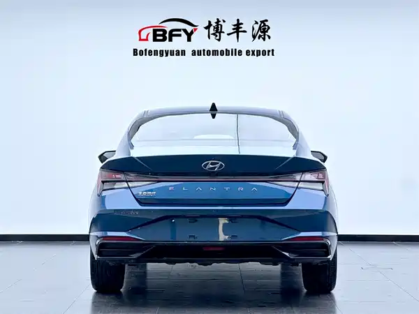 Hyundai Elantra 2023
