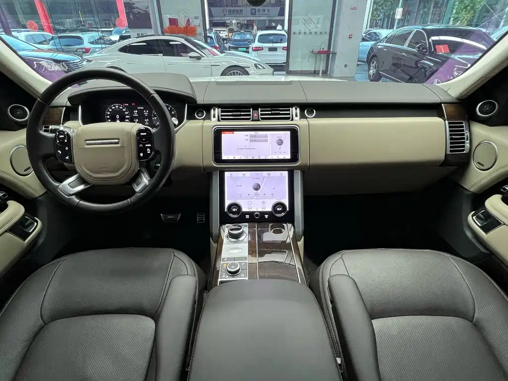Land Rover Range Rover 2022 — фото 23