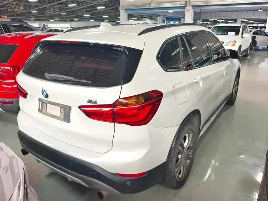 BMW X1 2017 — фото 3