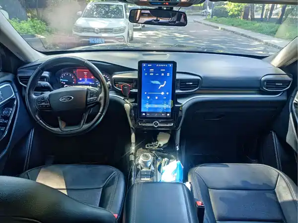 Ford Explorer 2021