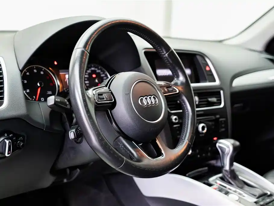 Audi Q5 2017 — фото 17