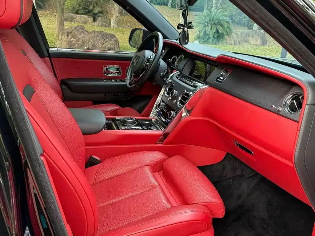 Rolls-Royce Cullinan 2021