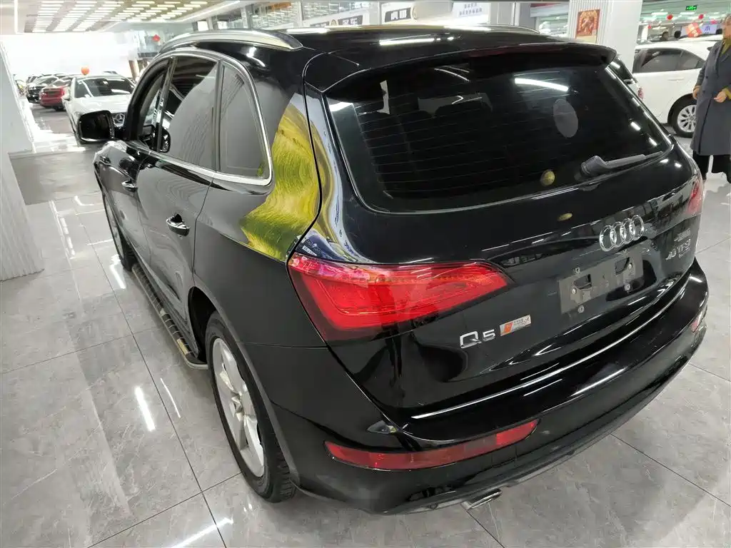 Audi Q5 2018 — фото 23