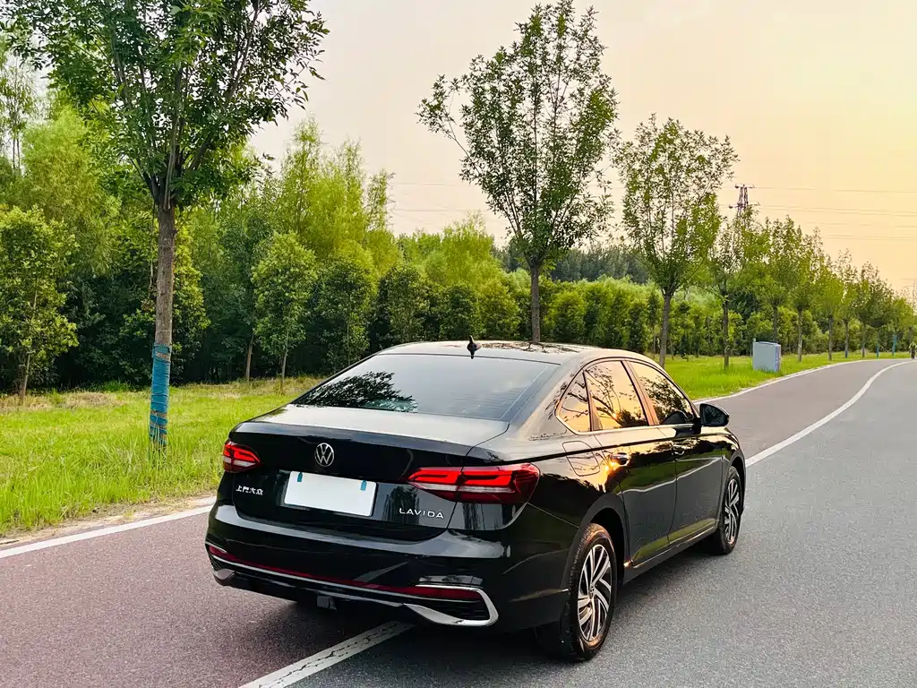 Volkswagen Lavida 2024