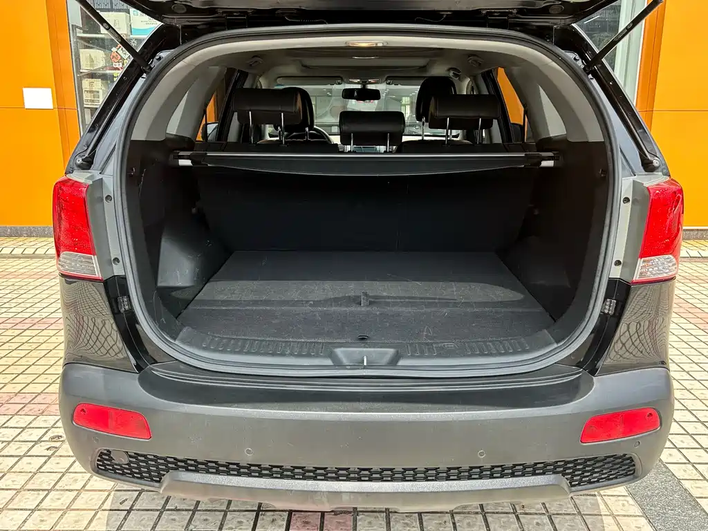 Kia Sorento 2011 — фото 26