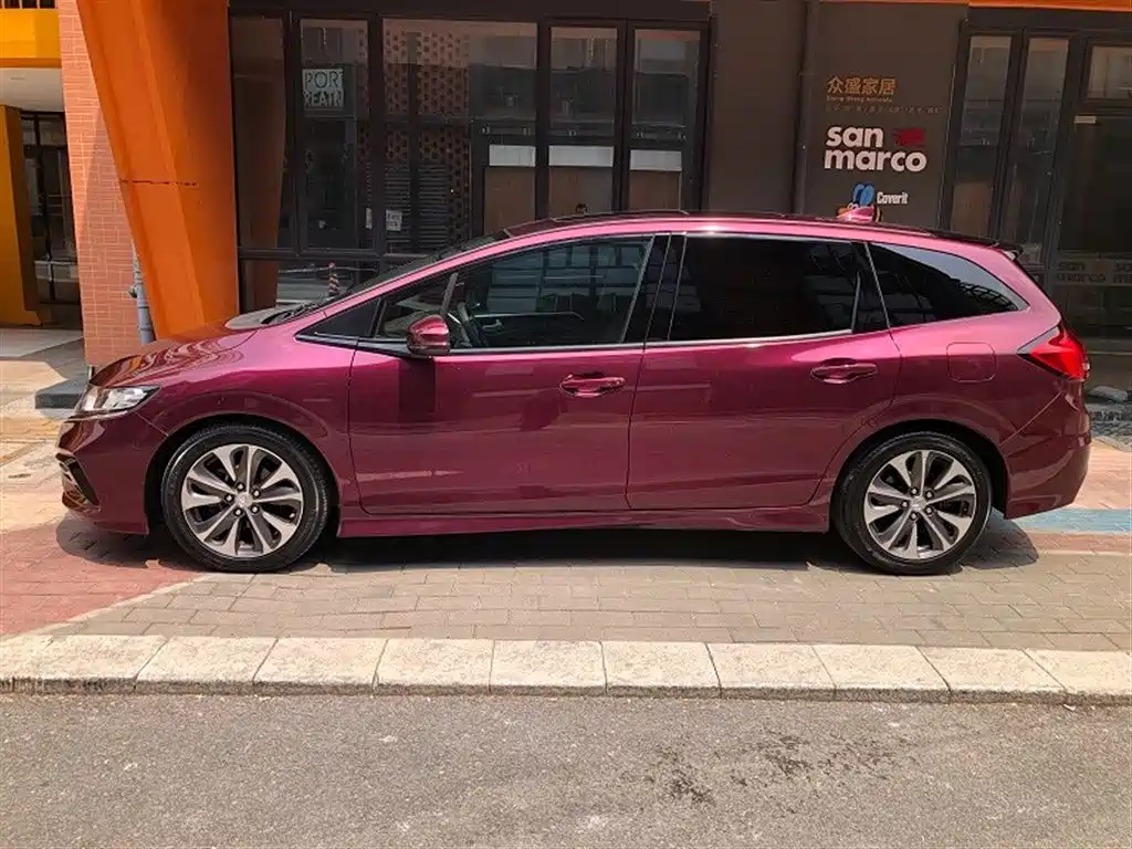 Honda Jade 2017 — фото 12