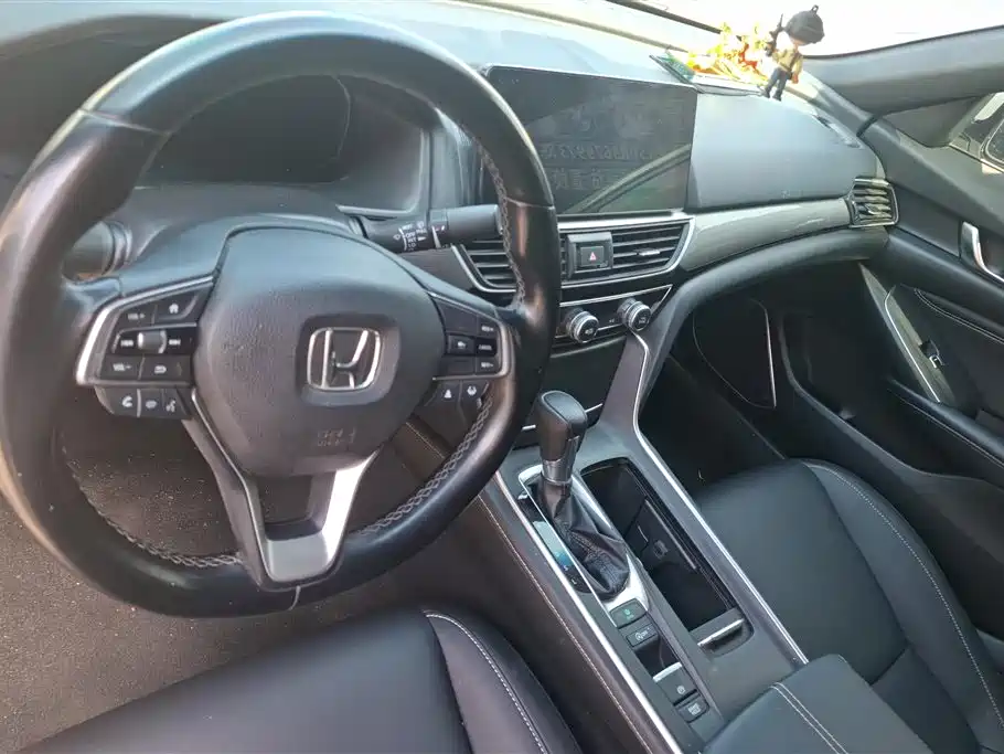Honda Inspire 2021 — фото 12