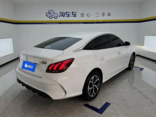MG MG5 2025