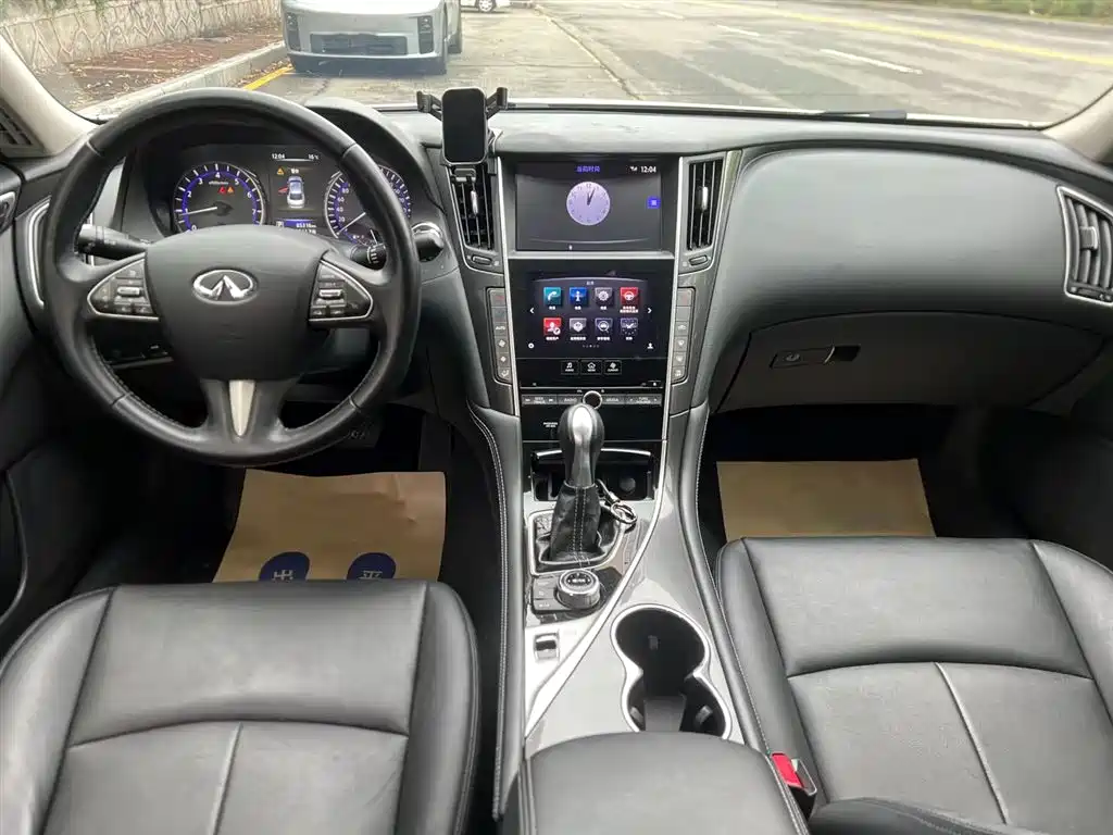 Infiniti Q50L 2017