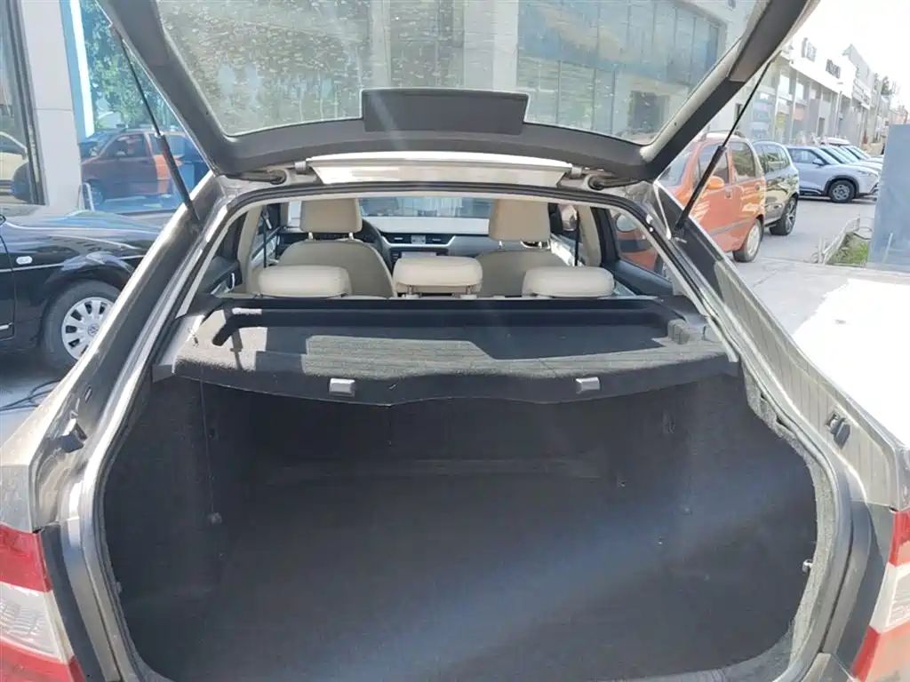 Skoda Octavia 2014 — фото 19
