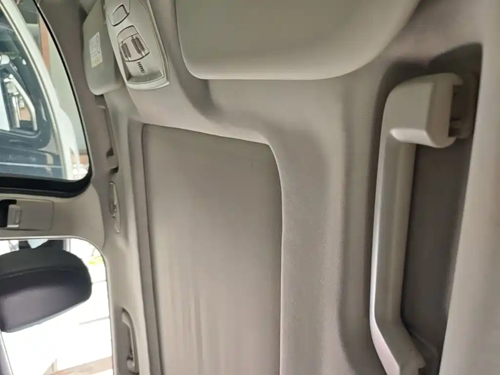 Ford Kuga 2015 — фото 18