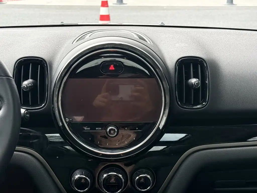 MINI Countryman 2021 — фото 19