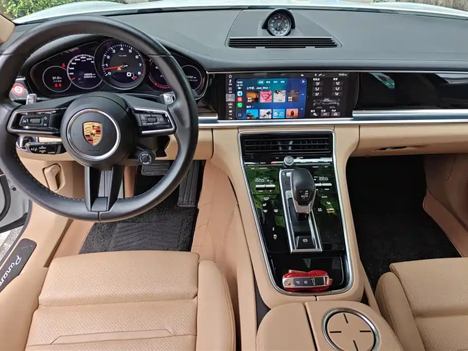 Porsche Panamera 2021 — фото 12