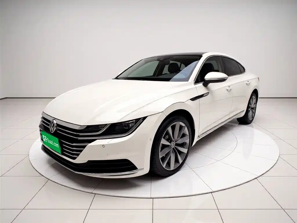 Volkswagen CC 2018 — фото 1