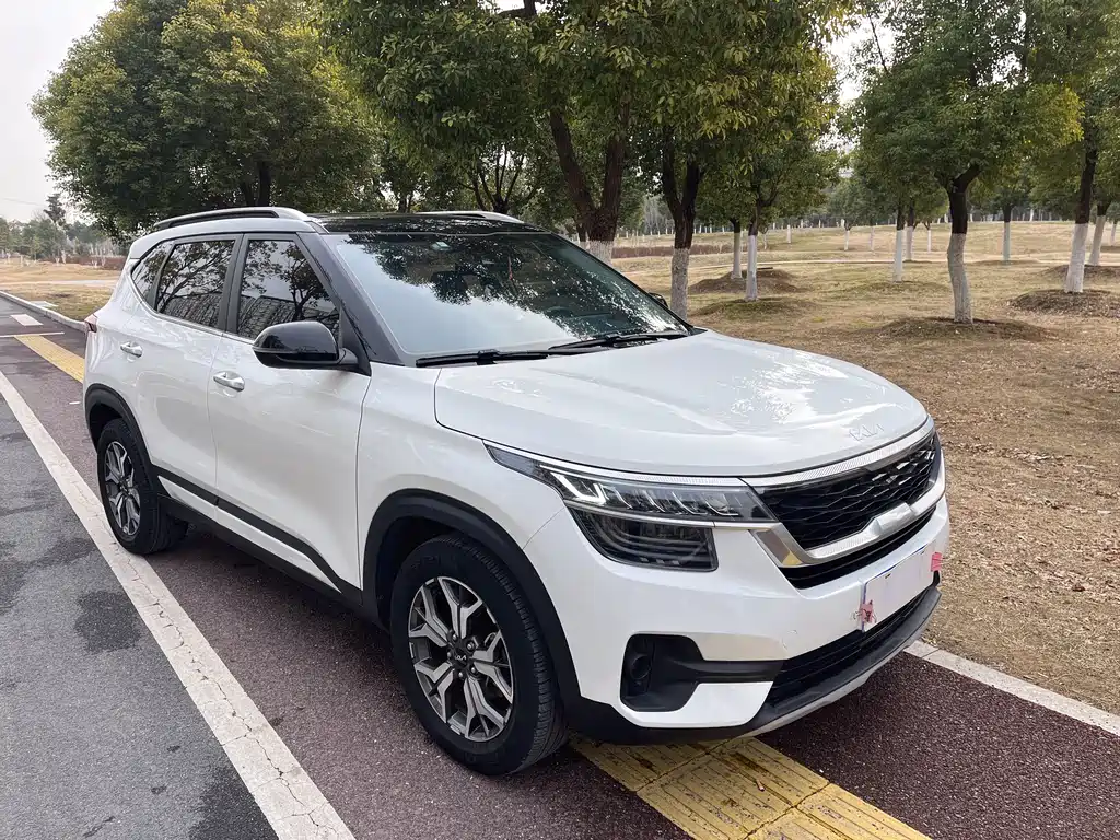 Kia KX3 2022 — фото 3
