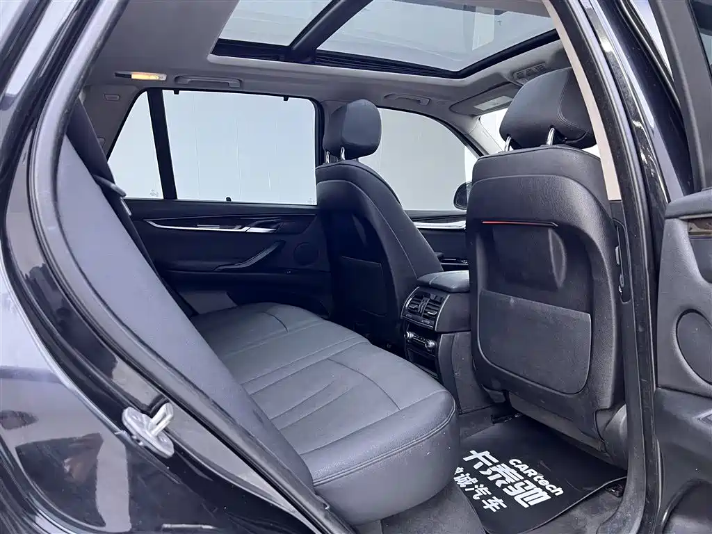 BMW X5 2015 — фото 24