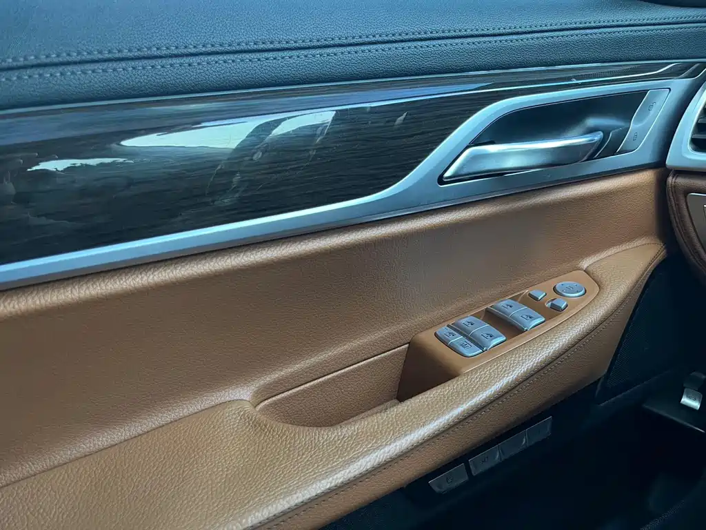 BMW 7 Series 2016 — фото 15