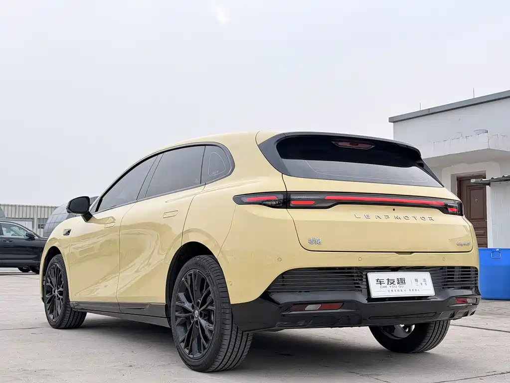 Leapmotor Lafa5 2025 — фото 11