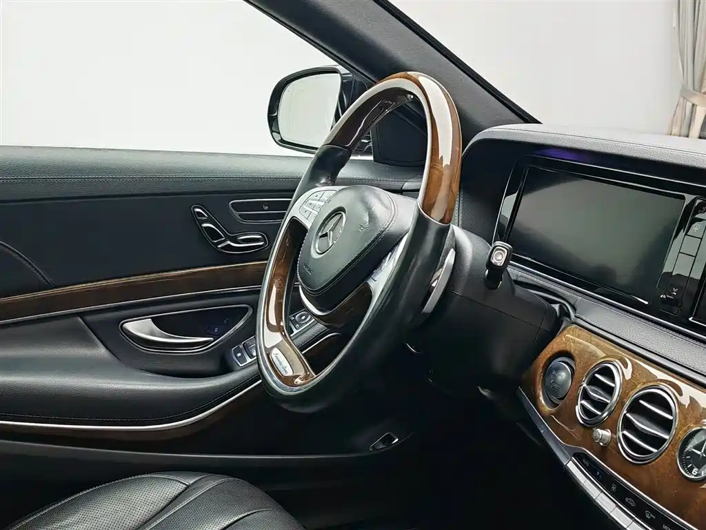 Mercedes-Benz S-Class 2015 — фото 22