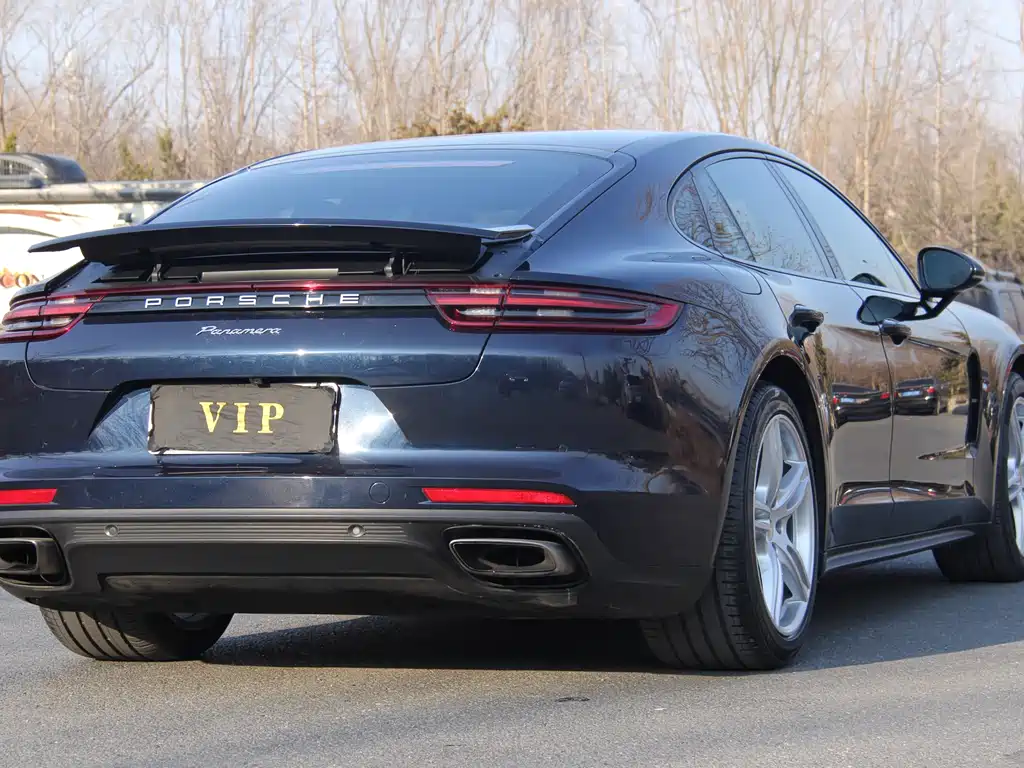 Porsche Panamera 2018 — фото 7