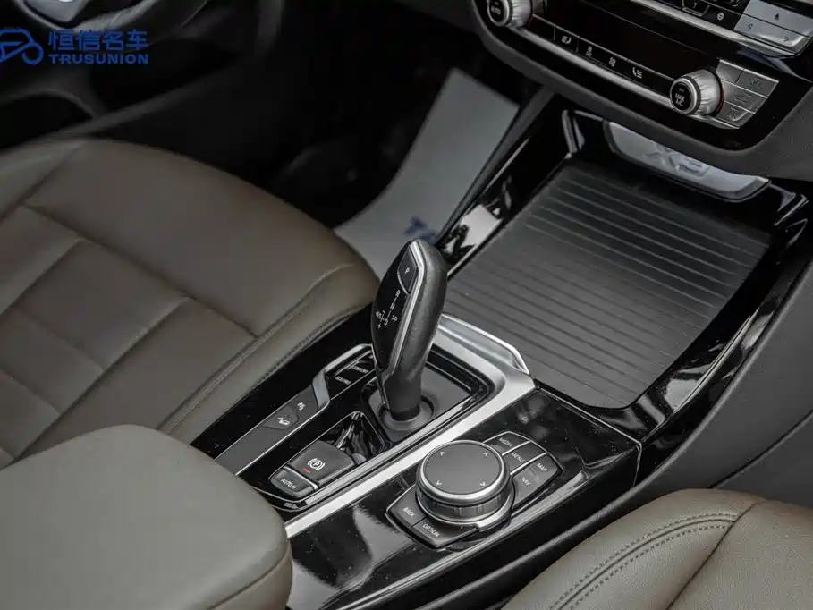 BMW X3 2019 — фото 19