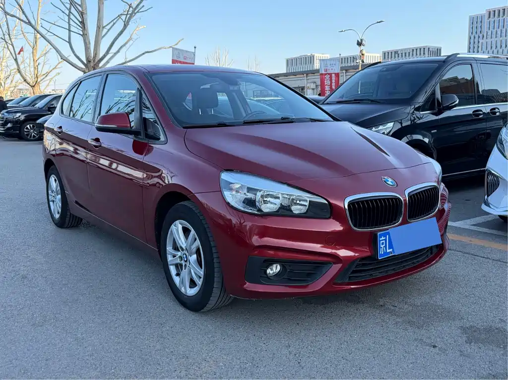 BMW 2 Series Active Tourer 2016 — фото 3