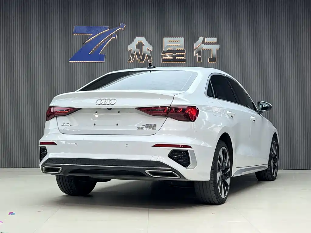 Audi A3 2023 — фото 4