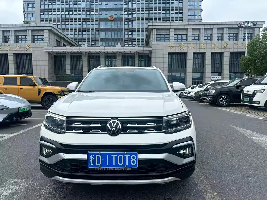 Volkswagen T-Cross 2023 — фото 2