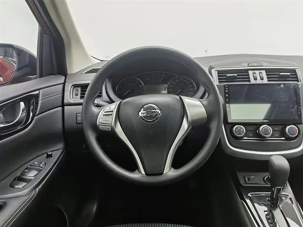 Nissan Tiida 2024 — фото 11