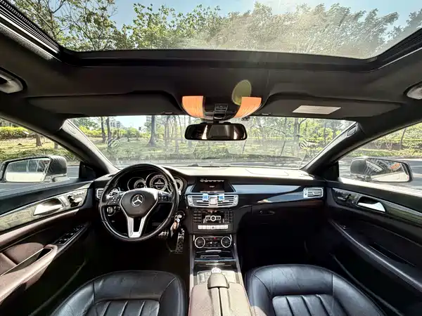 Mercedes-Benz CLS 2012