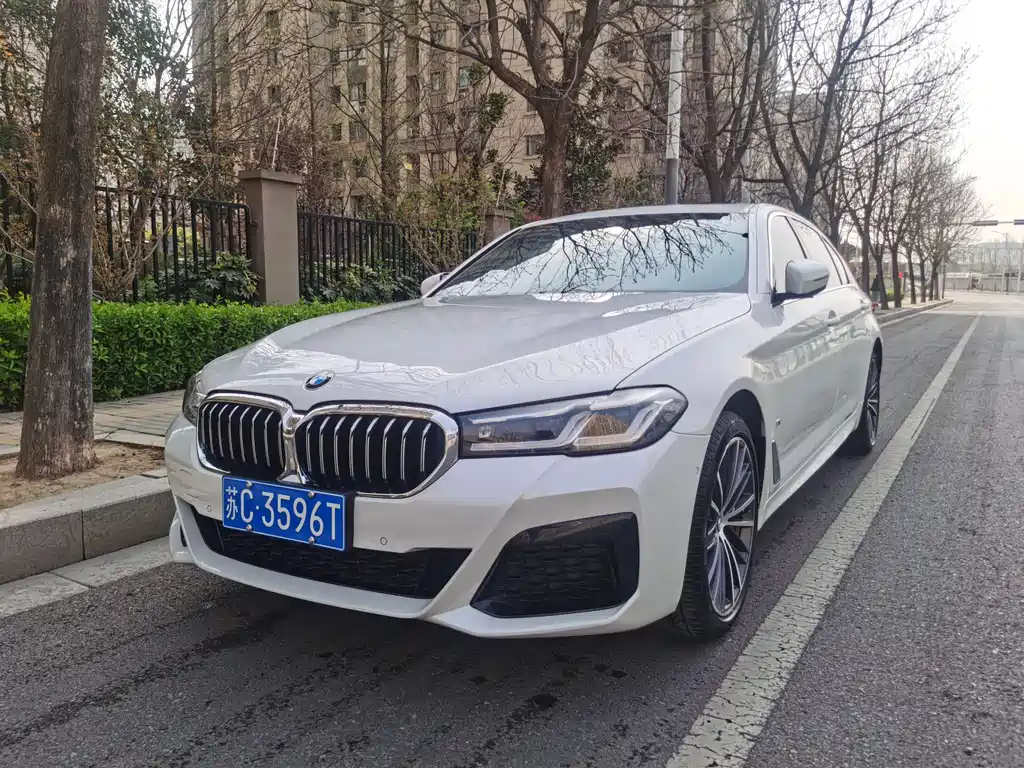 BMW 5 Series 2023