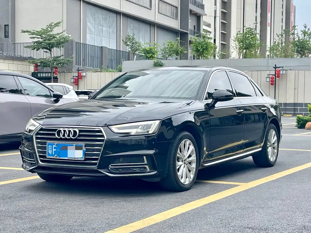 Audi A4L 2019