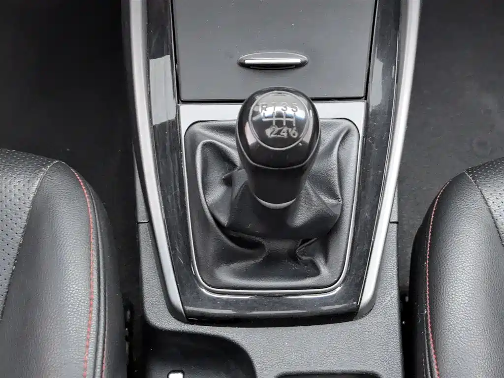 Hyundai Elantra Langdong 2017 — фото 13