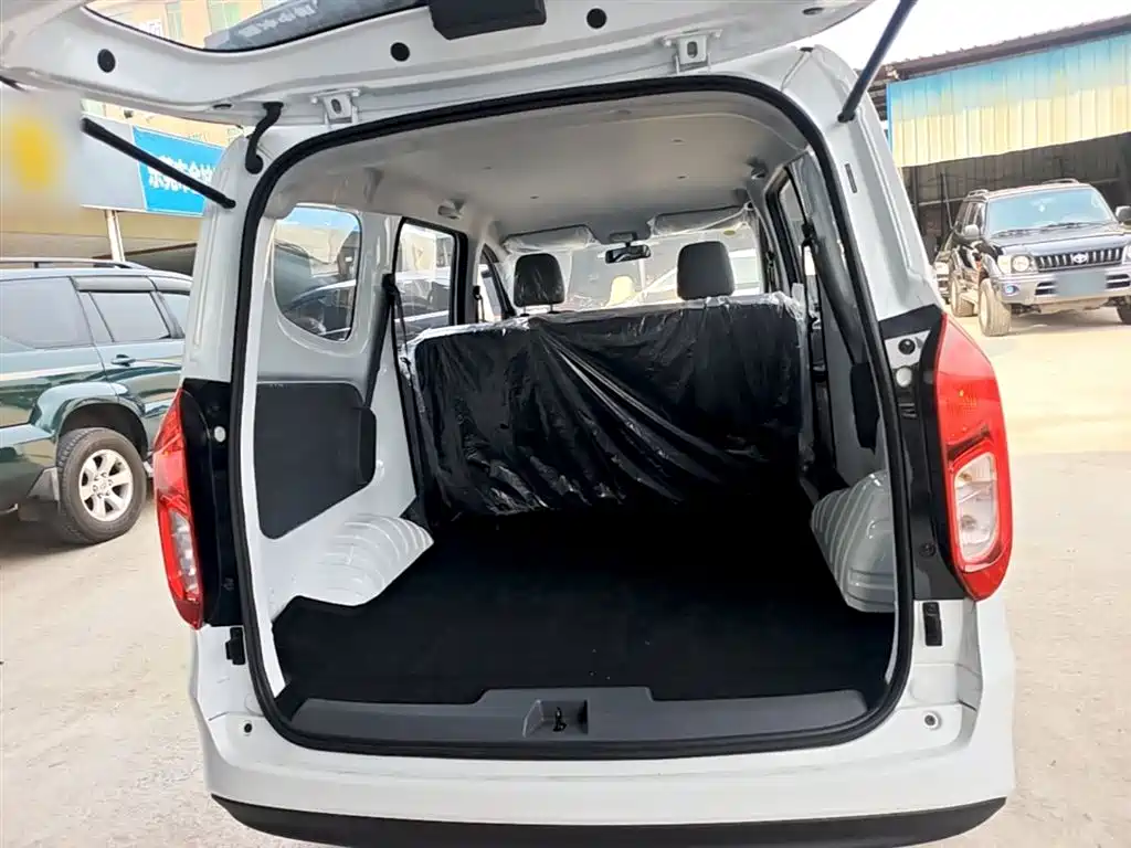 Wuling Hongguang EV 2025 — фото 19