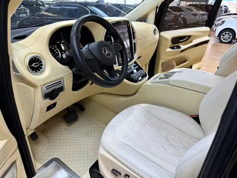 Mercedes-Benz Vito 2019 — фото 13