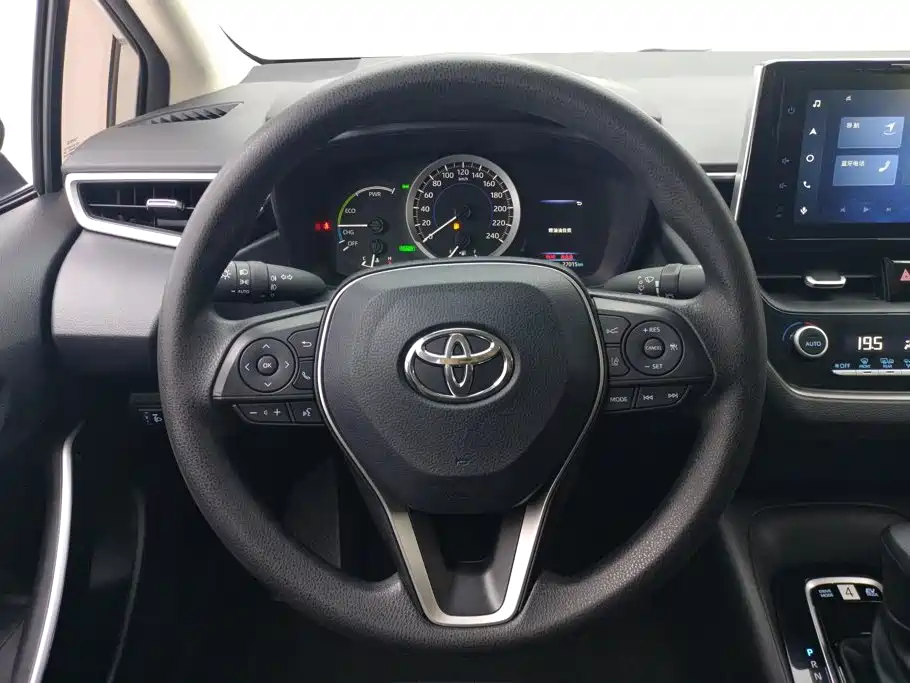 Toyota Corolla 2022 — фото 15