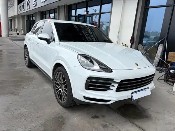 Porsche Cayenne 2020