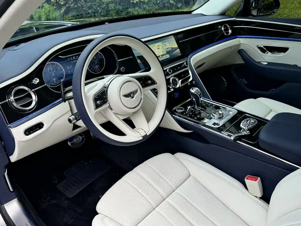 Bentley Flying Spur 2011 — фото 11