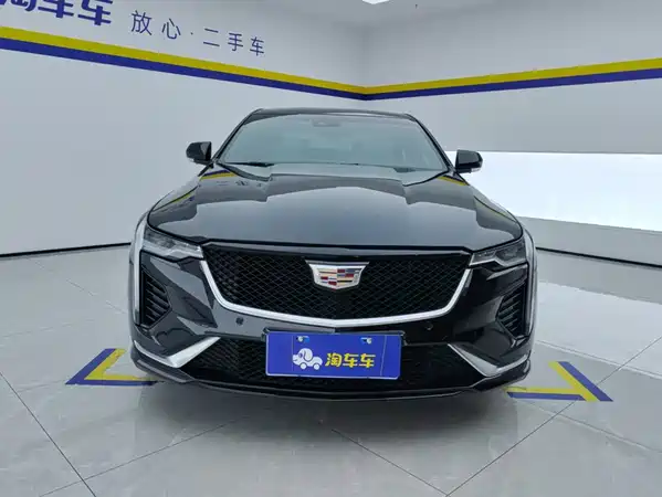 Cadillac CT4 2024