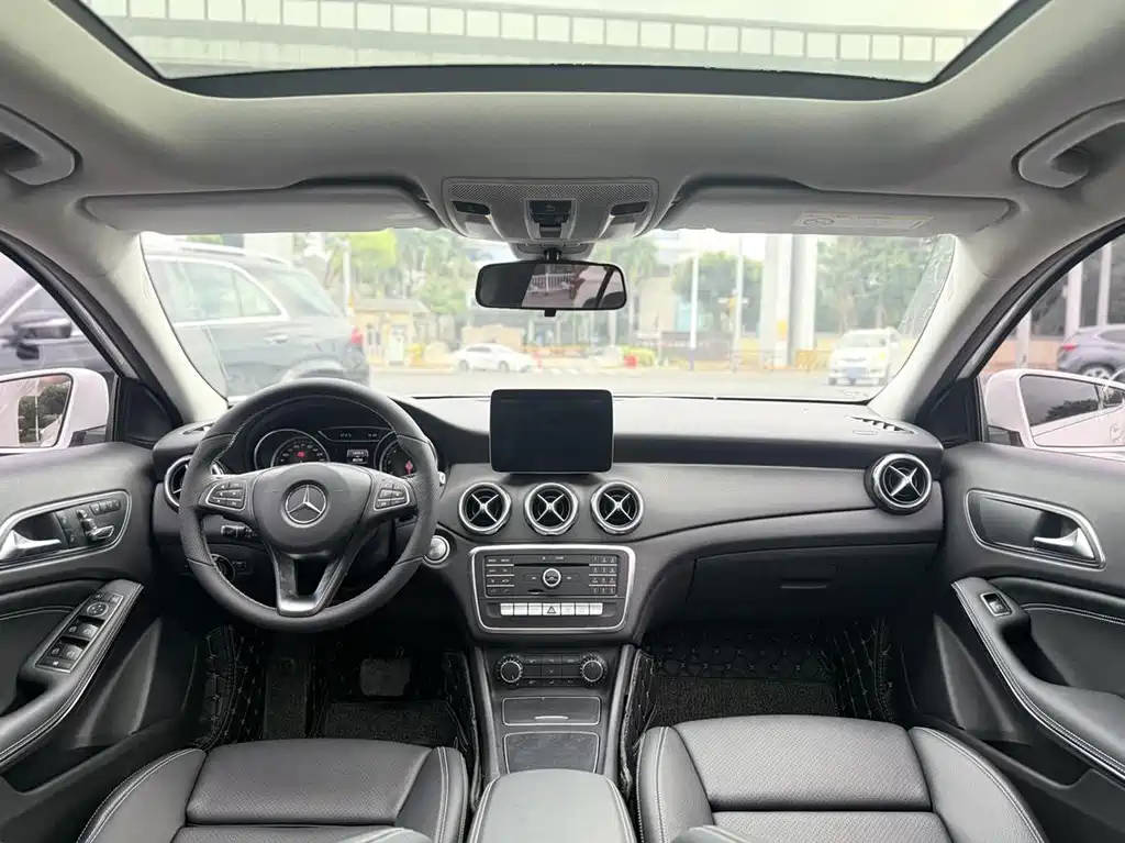 Mercedes-Benz GLA 2018 — фото 10