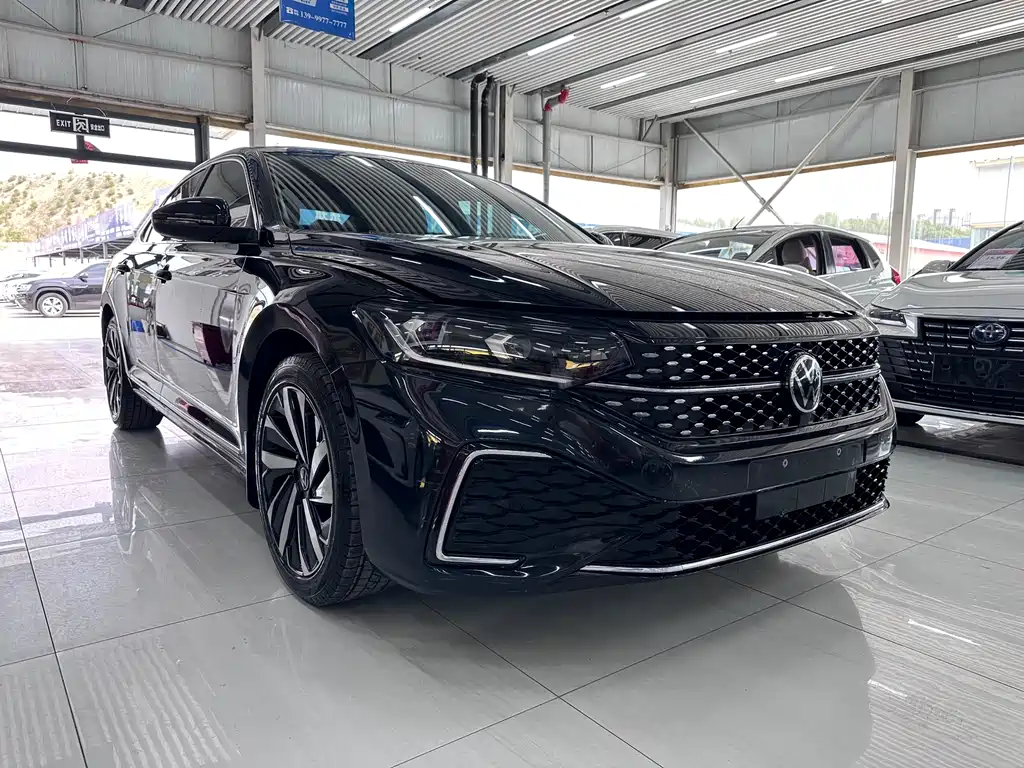 Volkswagen Passat 2022