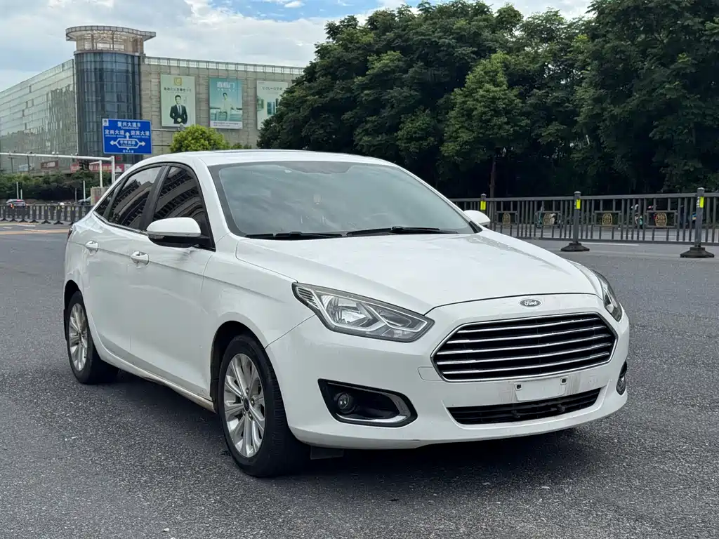 Ford Escort 2016